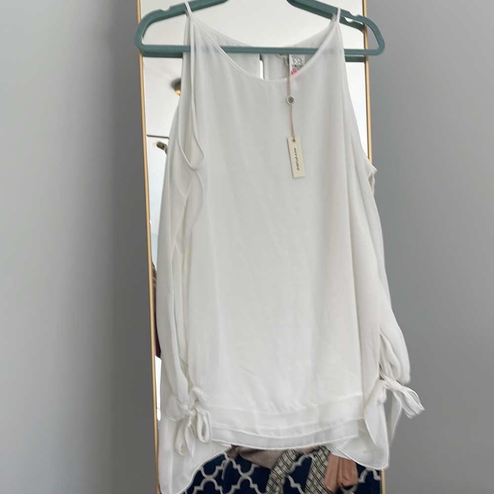 NWT Max studio white blouse